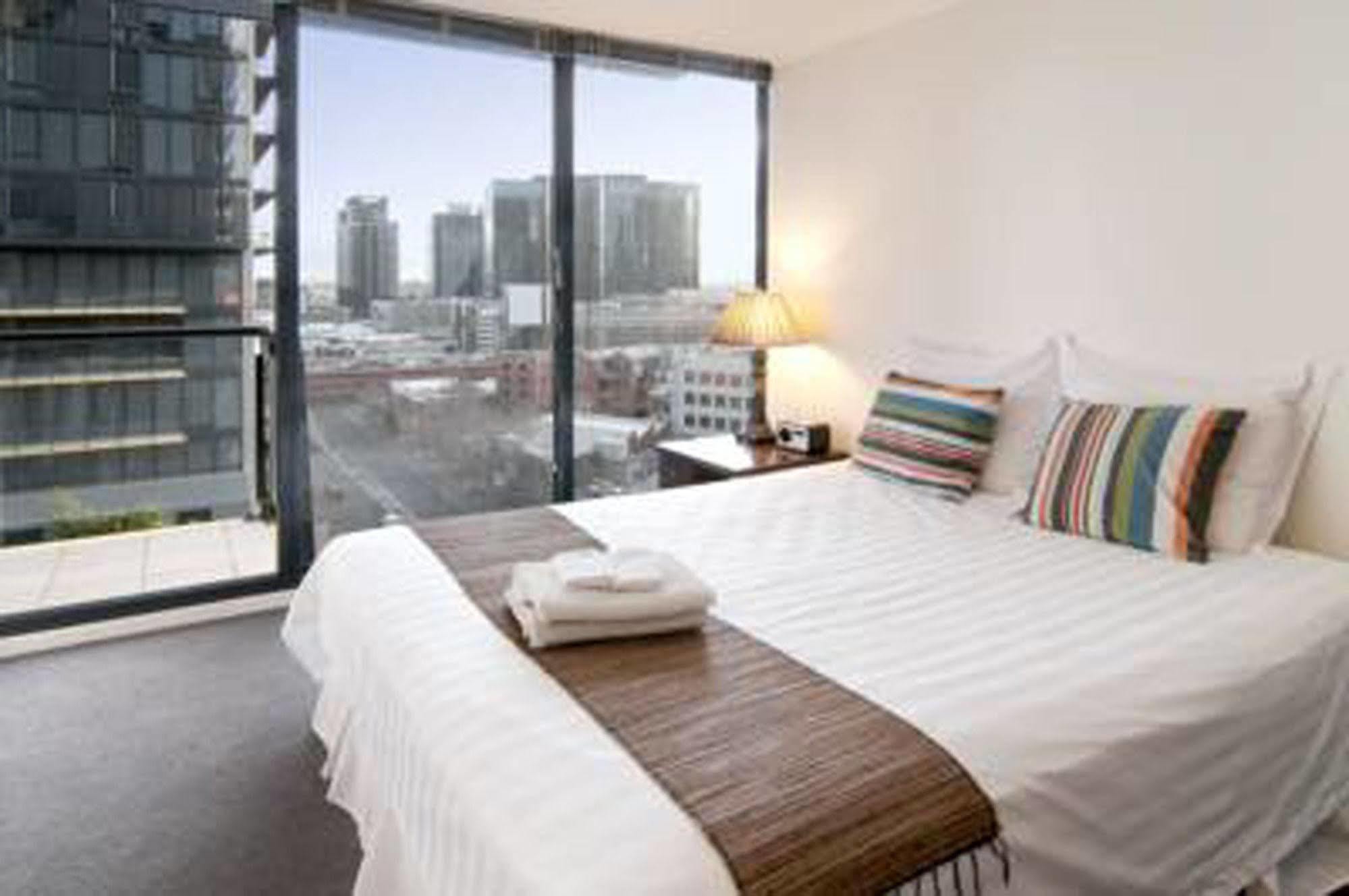 Inner Melbourne Serviced Apartments Екстериор снимка