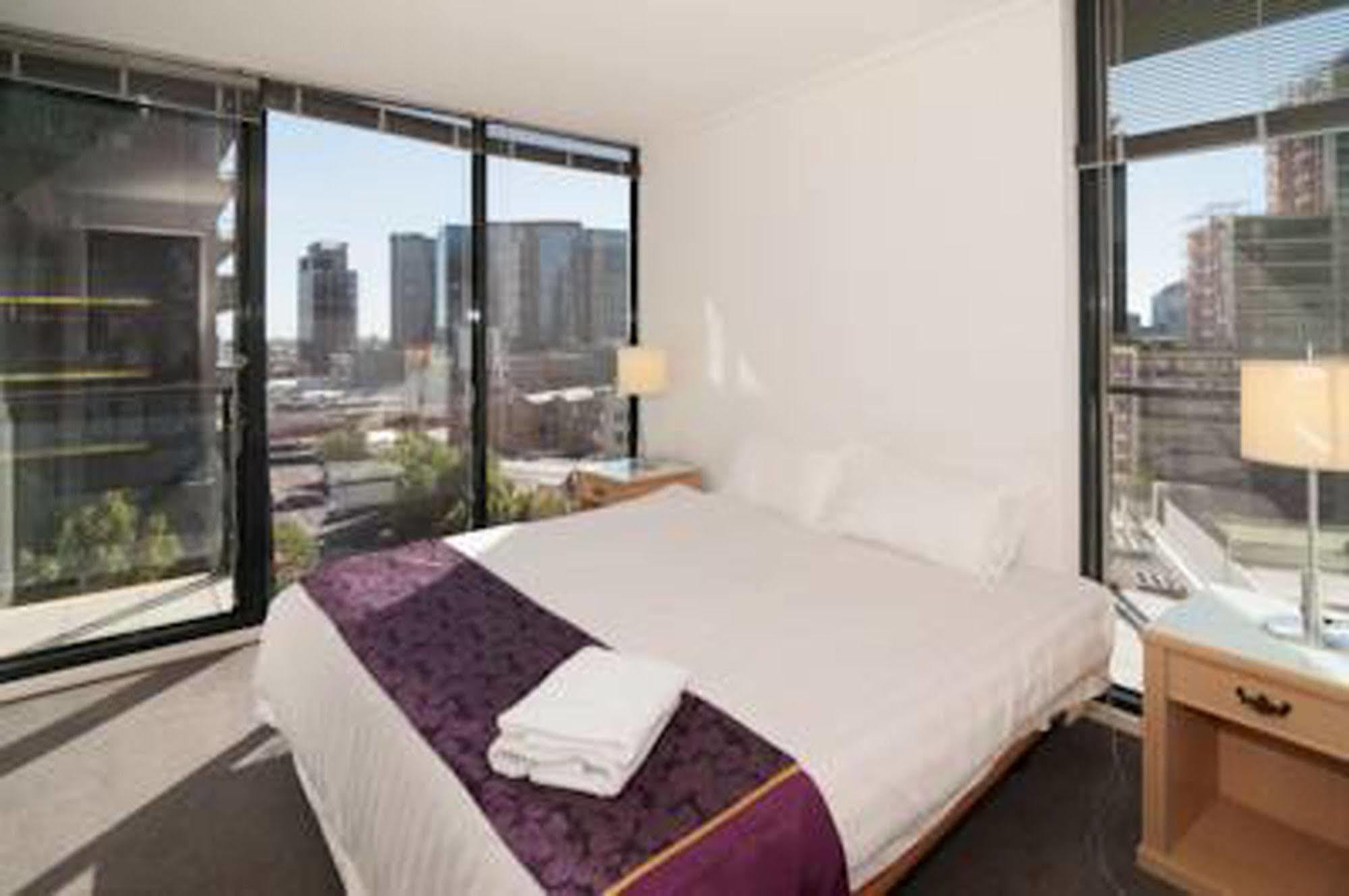 Inner Melbourne Serviced Apartments Екстериор снимка